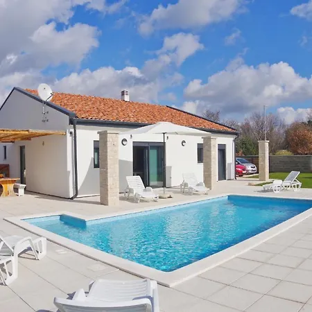 Beautiful With Private Pool On Peaceful Location, Village Sveti Kirin * Vodnjan