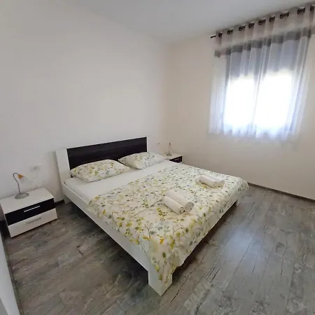 Villa Beautiful With Private Pool On Peaceful Location, Village Sveti Kirin *